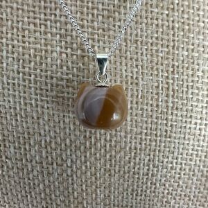 Brown Cat Pendant Necklace